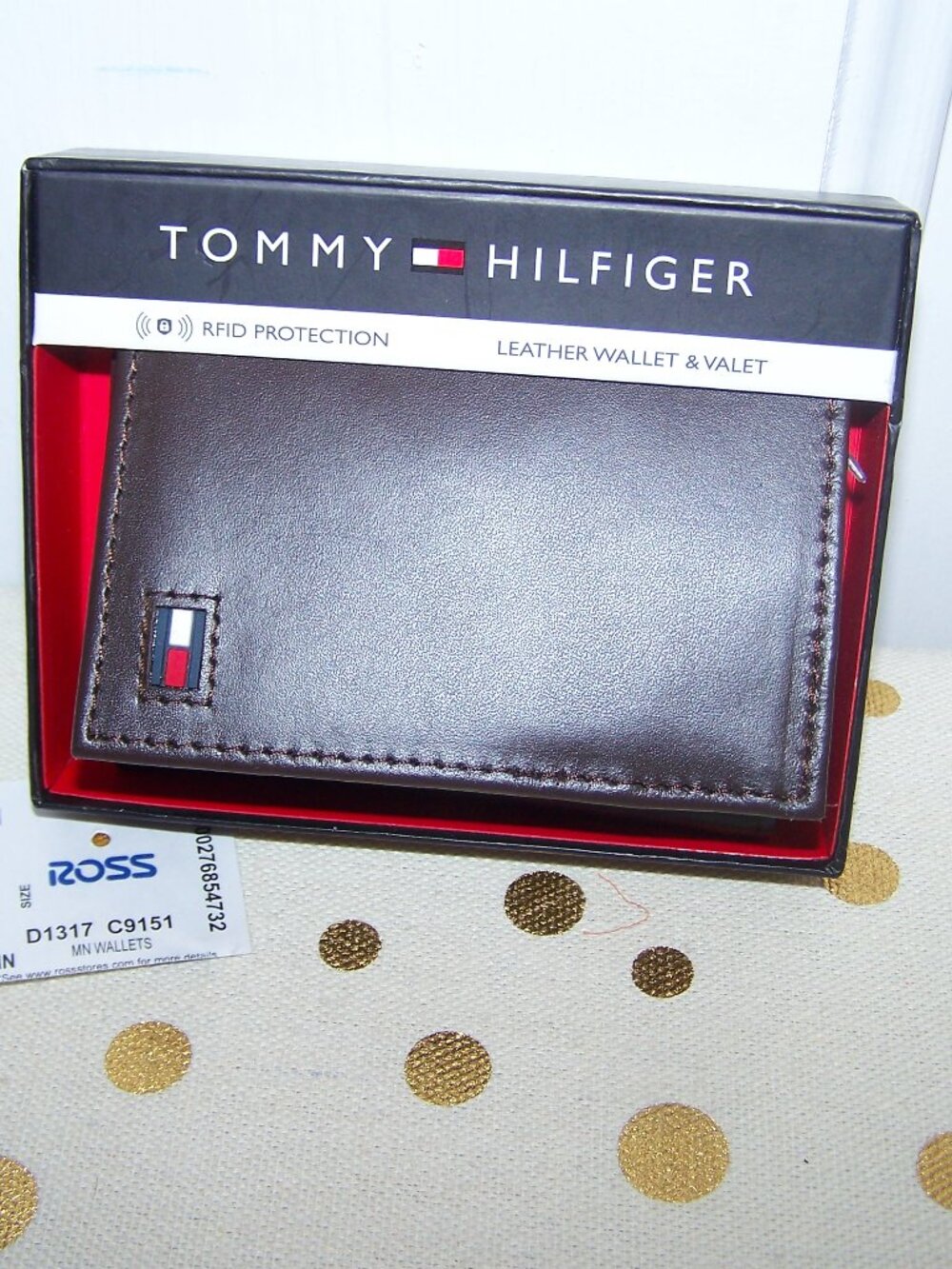 Tommy Hilfiger NWB Wallet